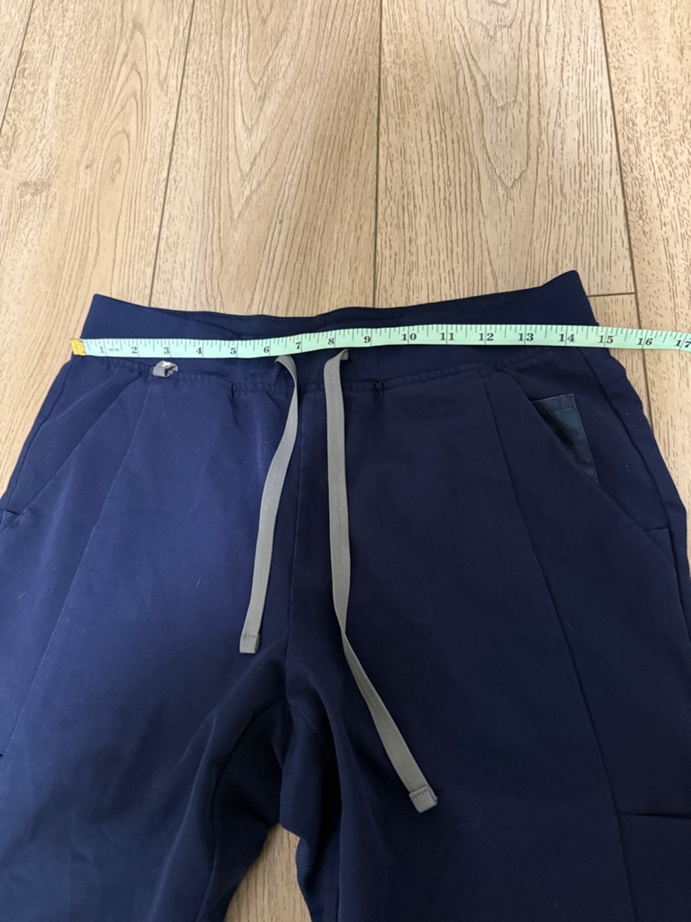 Figs navy scrub bottoms - Picture 4 of 9